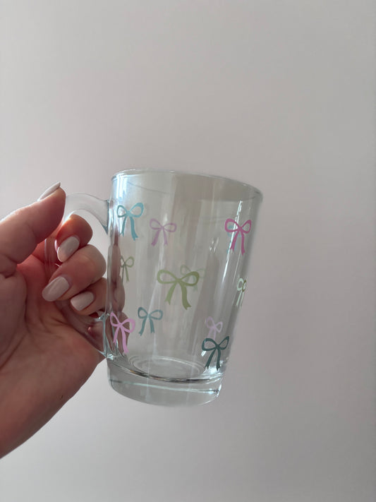 Bow glass mug