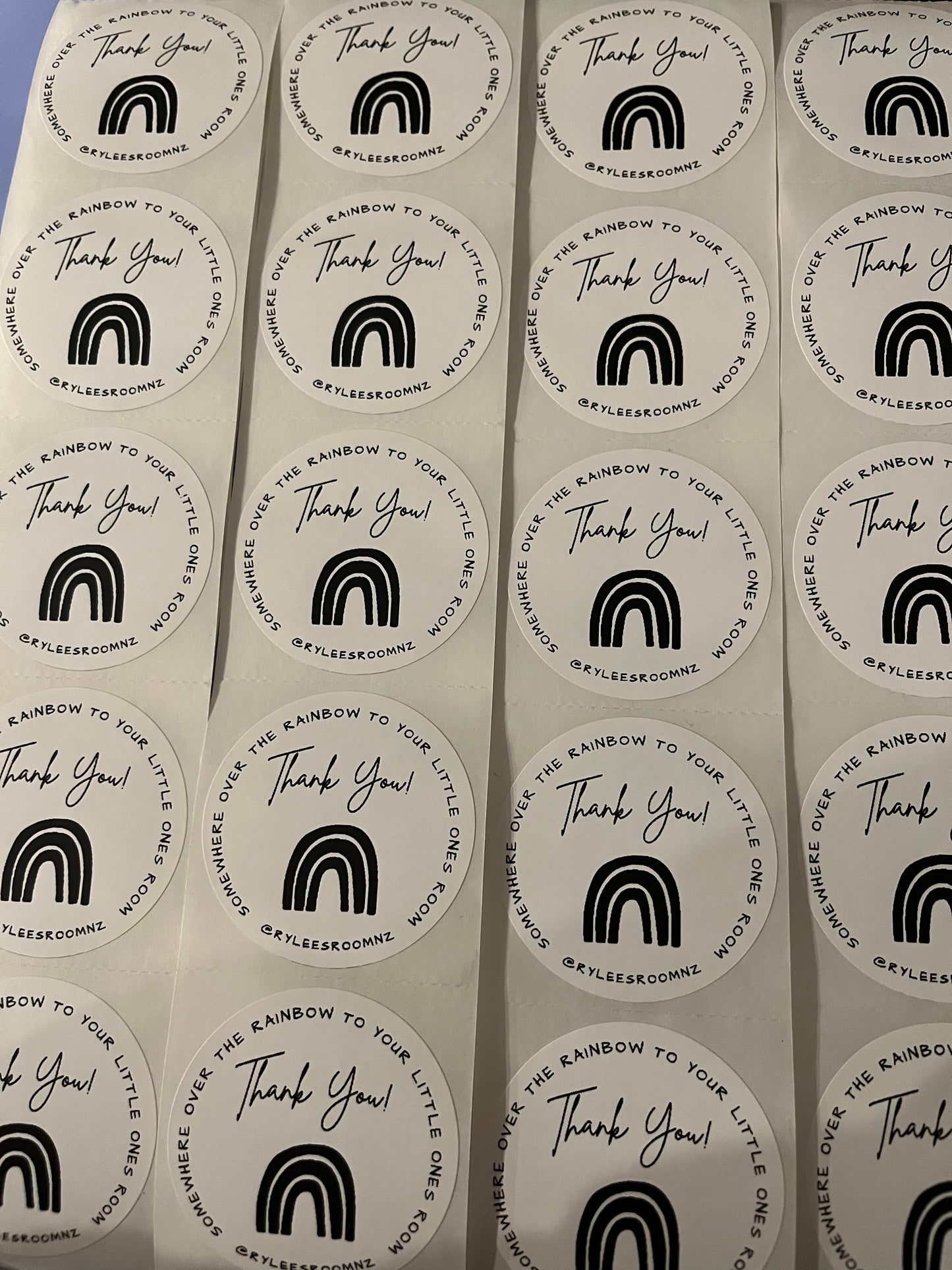 custom circle thermal stickers